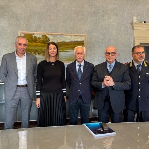 presenti conf stampa controllo comunità commerciale